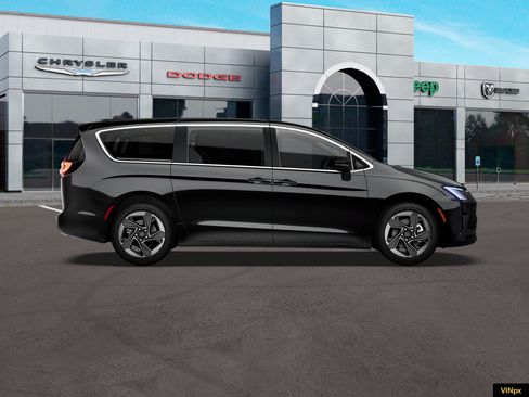 New 2027 Chrysler Pacifica Limited AWD/4WD image 9