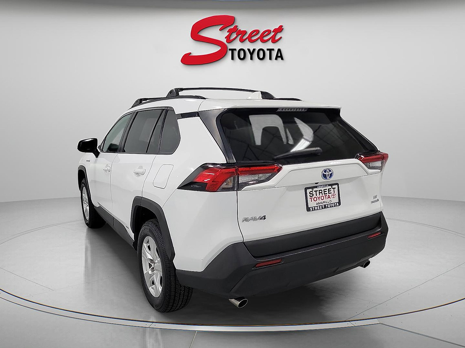 Certified 2021 Toyota RAV4 LE AWD/4WD image 2