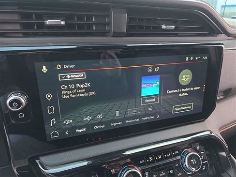 Used 2025 GMC Sierra 1500 AT4 image 15