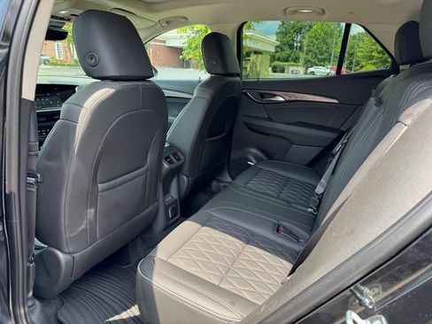 Used 2023 Buick Envision Avenir AWD/4WD image 12