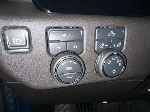 Certified 2024 Chevrolet Silverado 1500 LT image 31