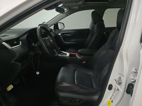 Used 2023 Toyota RAV4 Adventure w/ Convenience Package AWD/4WD image 8