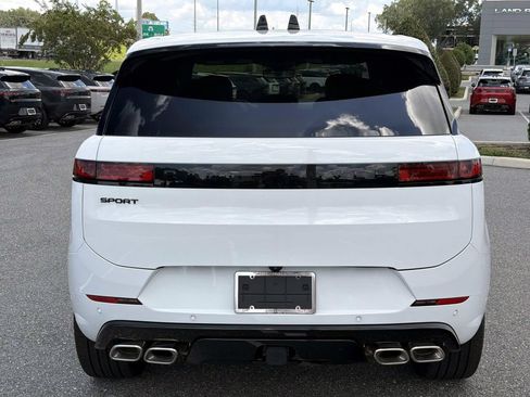 New 2026 Land Rover Range Rover Sport Dynamic SE AWD/4WD image 4
