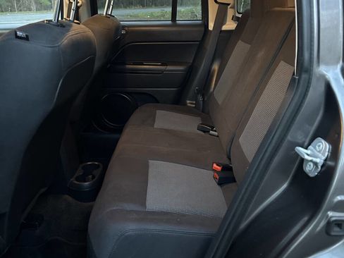 Used 2014 Jeep Compass Sport w/ Power Value Group image 18