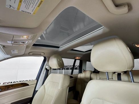 Used 2017 Mercedes-Benz GLS 450 4MATIC image 22