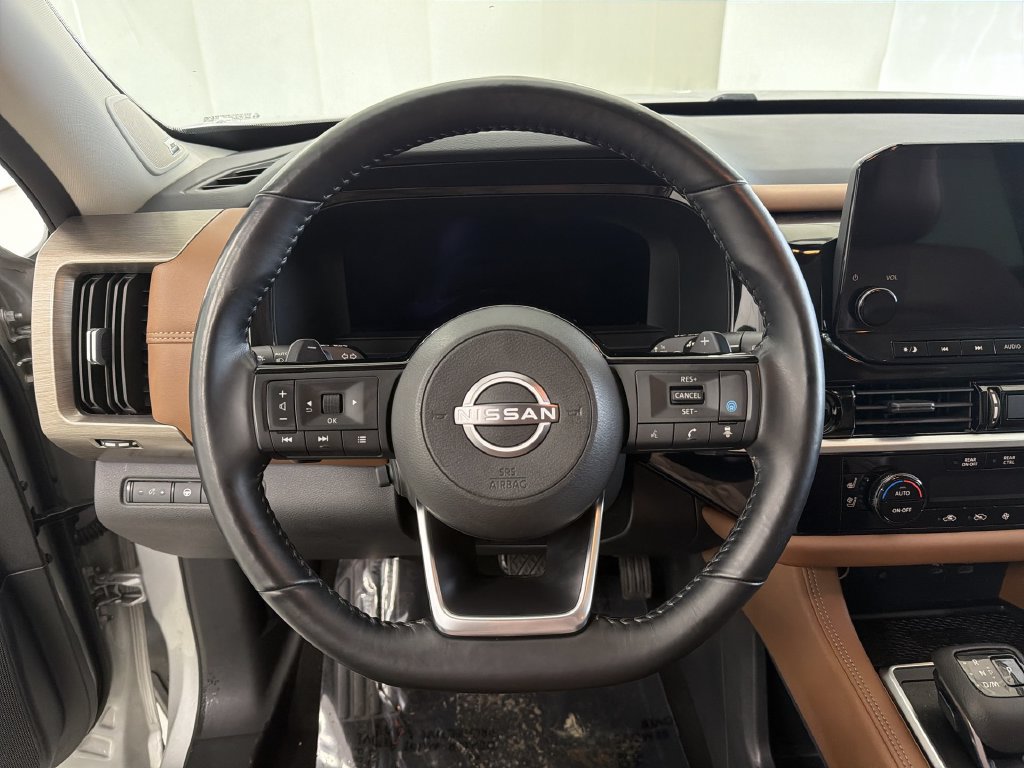 Certified 2025 Nissan Pathfinder Platinum w/ Cargo Package FWD image 36