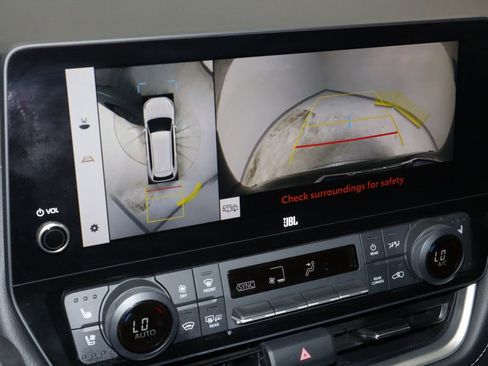 Used 2024 Toyota Grand Highlander AWD image 4