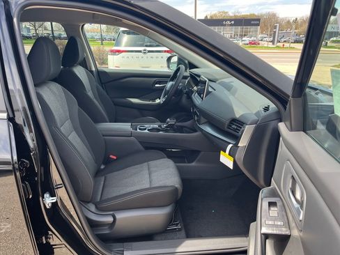 New 2026 Nissan Rogue SV image 15