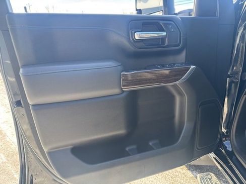 Used 2021 GMC Sierra 2500 SLE w/ SLE Value Package; image 19