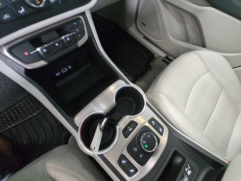 Used 2022 GMC Terrain Denali AWD/4WD image 18