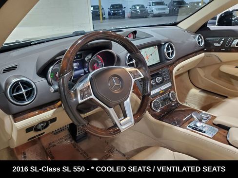 Used 2016 Mercedes-Benz SL 550 image 7