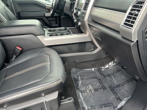 Used 2017 Ford F350 Platinum w/ FX4 4x4 Off Road Package image 22