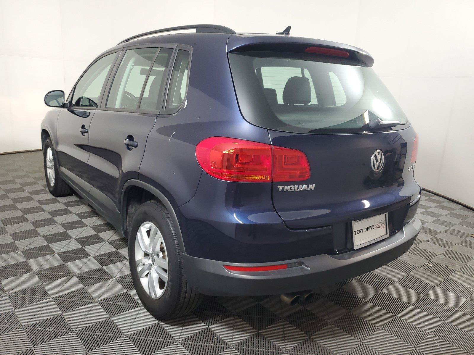 Used 2015 Volkswagen Tiguan S FWD image 6