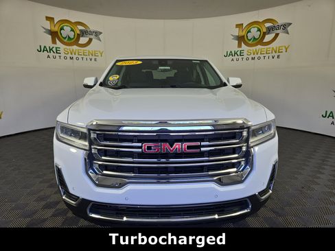 Certified 2023 GMC Acadia SLE image 2