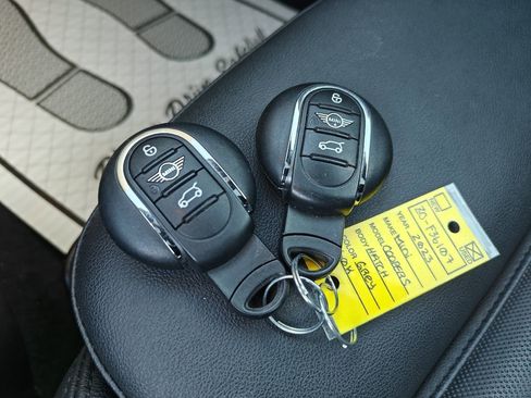 Used 2023 MINI Cooper S image 29