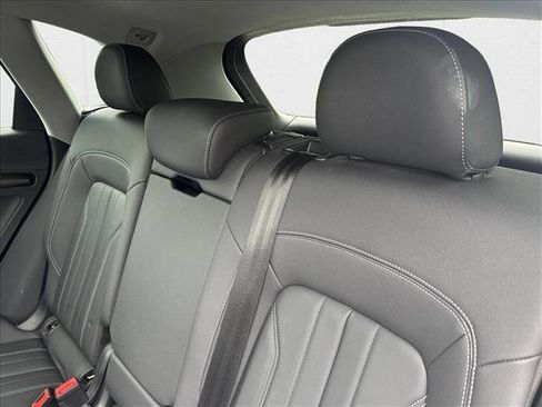 Used 2023 Audi Q5 2.0T Premium w/ Convenience Package image 19