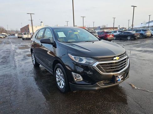 Used 2020 Chevrolet Equinox LS image 10