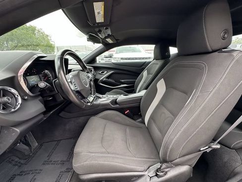 Used 2019 Chevrolet Camaro LT RWD image 23