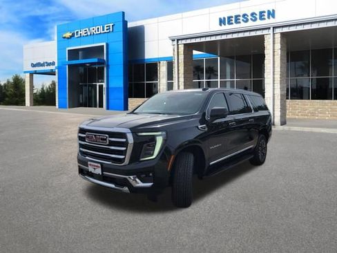 New 2026 GMC Yukon XL Elevation w/ Elevation Premium Package AWD/4WD image 3