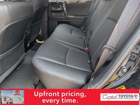 Used 2023 Toyota 4Runner TRD Off-Road Premium w/ Moonroof Package AWD/4WD image 10