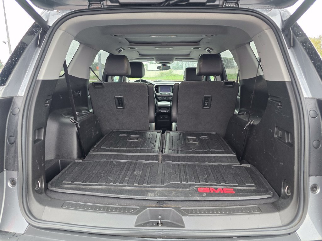 Used 2021 GMC Acadia AT4 w/ Technology Package AWD/4WD image 19