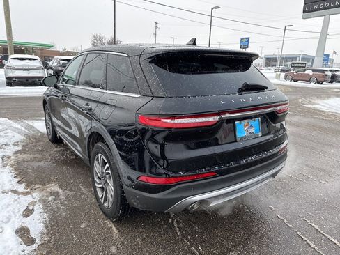 Used 2023 Lincoln Corsair FWD image 2
