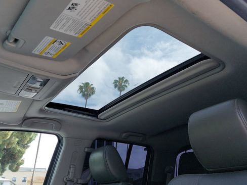 Used 2019 Nissan Frontier SL RWD image 26