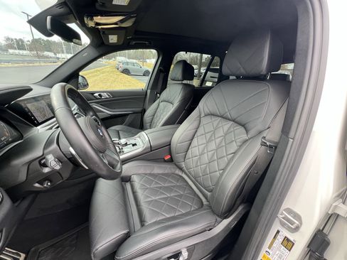 Used 2023 BMW X5 M50i w/ Executive Package image 16