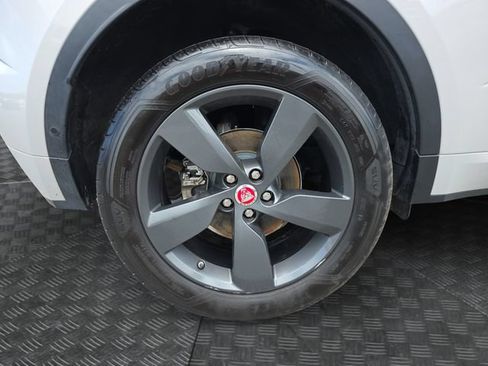 Used 2019 Jaguar E-PACE R-Dynamic SE AWD/4WD image 38