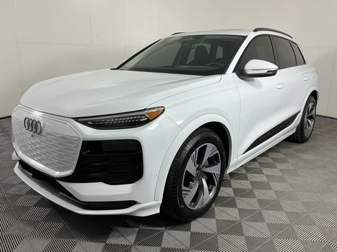 Used 2025 Audi Q6 e-tron Prestige w/ Black Warm Weather Package AWD/4WD image 4