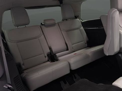 Used 2025 Ford Expedition Platinum w/ Driver's Package image 25