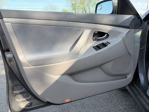 Used 2009 Toyota Camry image 10