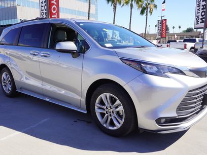 Used 2025 Toyota Sienna XLE w/ XLE Plus Package