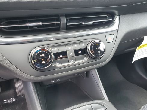 New 2025 Buick Envista Preferred w/ Convenience I Package image 15