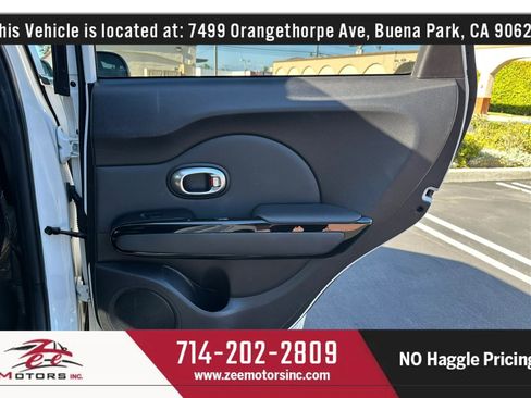 Used 2016 Kia Soul + w/ Audio Package FWD image 46