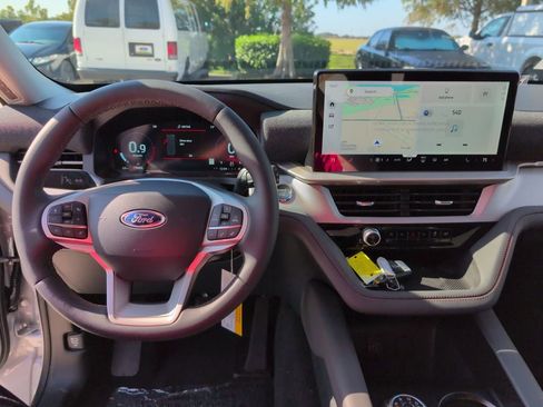 New 2026 Ford Explorer Active image 18