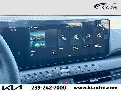 New 2025 Kia K4 LXS image 28