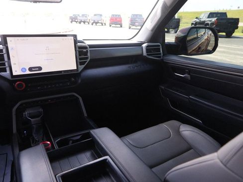 Used 2022 Toyota Tundra SR5 w/ Advanced Technology Package AWD/4WD image 23