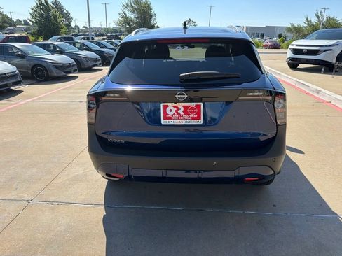 New 2026 Nissan Kicks SV w/ SV Premium Package FWD image 4