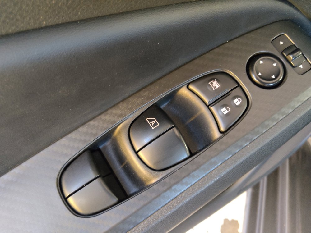 Used 2024 Nissan Altima 2.5 SV FWD image 27