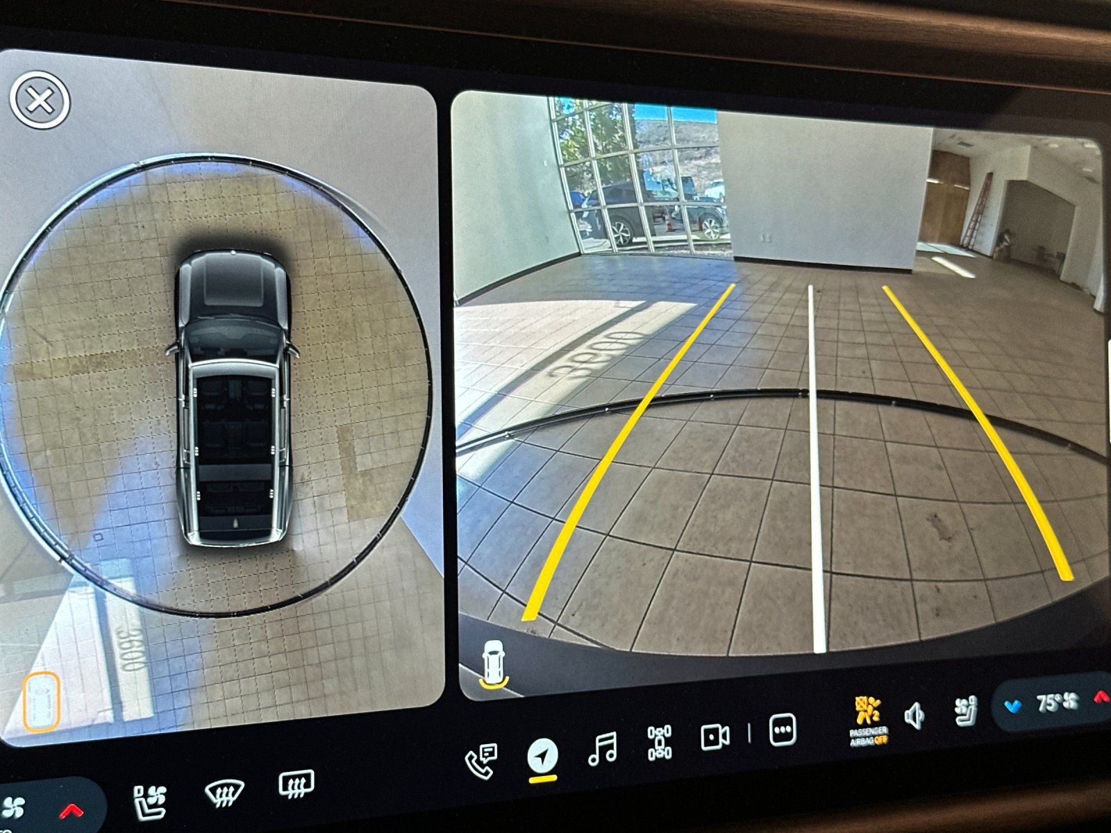 Used 2025 Rivian R1S Premium Dual AWD/4WD image 19