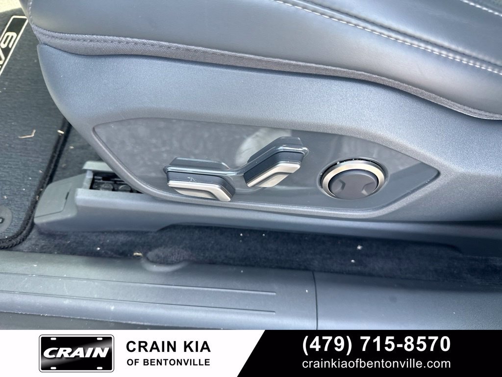 Certified 2024 Kia EV9 Light Long Range RWD image 16