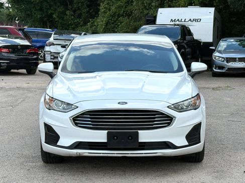 Used 2020 Ford Fusion SE FWD image 3