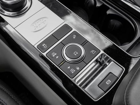 Used 2019 Land Rover Range Rover Supercharged AWD/4WD image 33