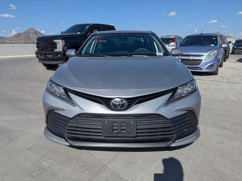 Used 2022 Toyota Camry LE FWD image 9