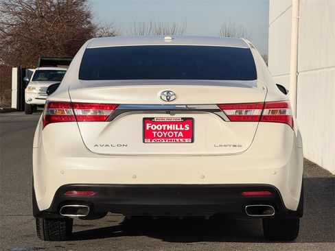 Used 2013 Toyota Avalon Limited image 6
