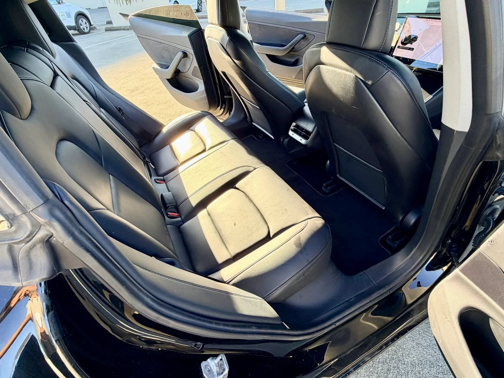 Used 2018 Tesla Model 3 Mid Range RWD image 24