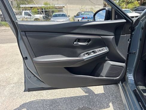 Used 2024 Nissan Sentra SR FWD image 10