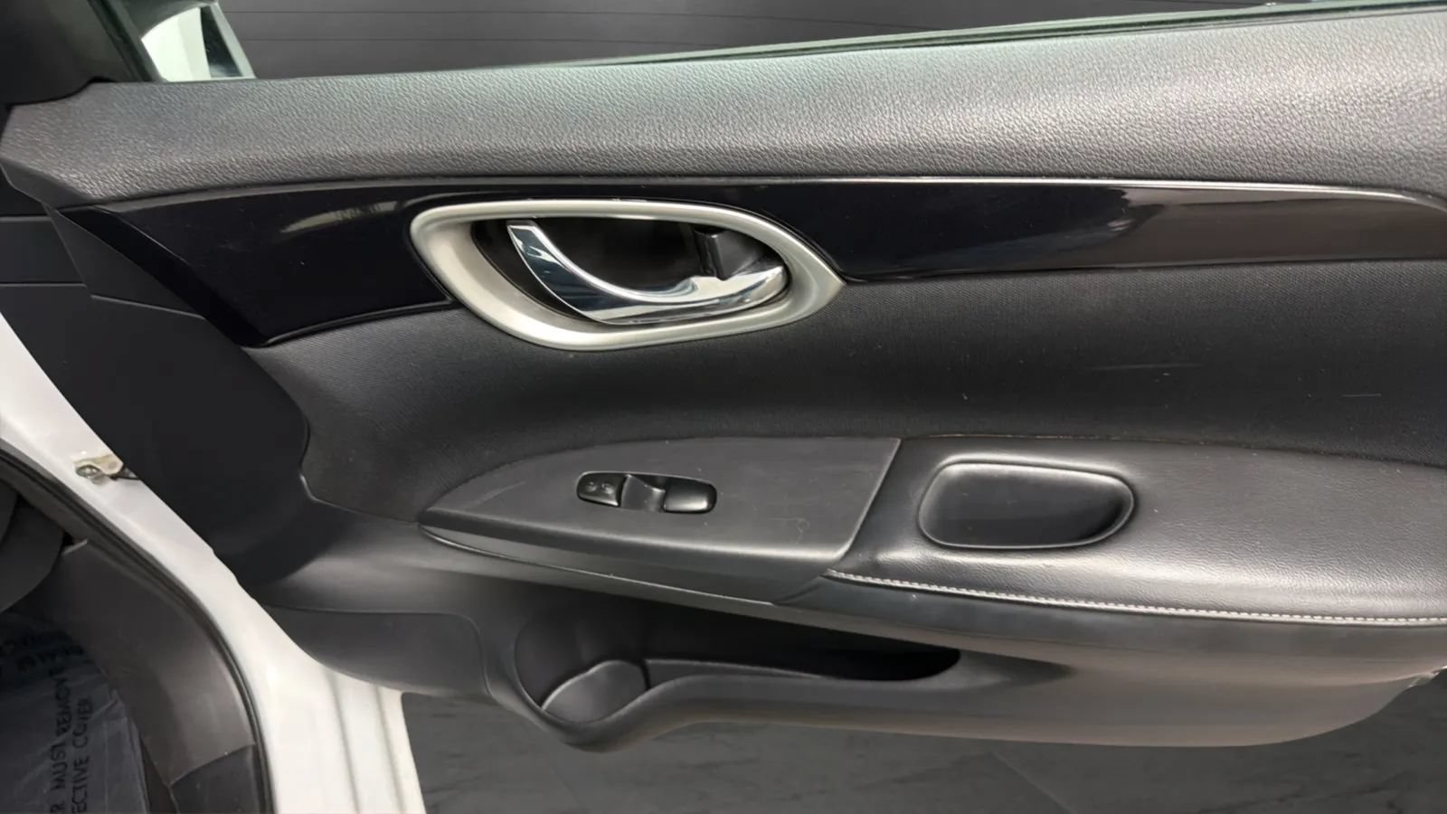 Used 2019 Nissan Sentra SV FWD image 18