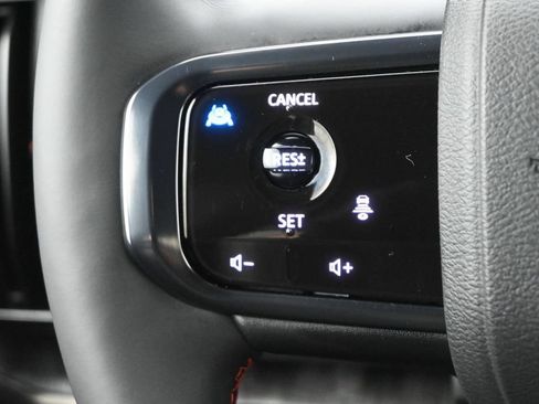 Used 2026 Nissan Armada PRO-4X AWD/4WD image 9
